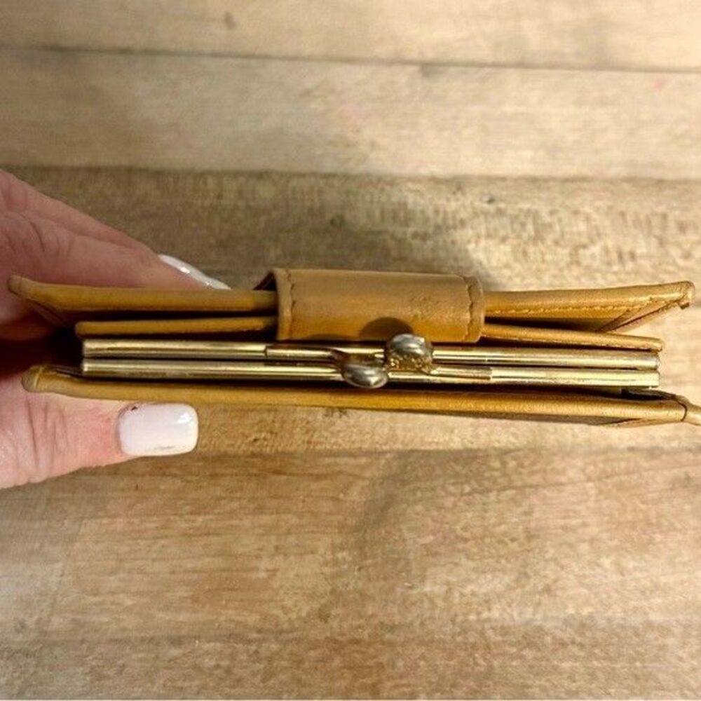 Celine Macadam Kisslock Compact Wallet Vintage 90s EUC M13 - Picture 11 of 11